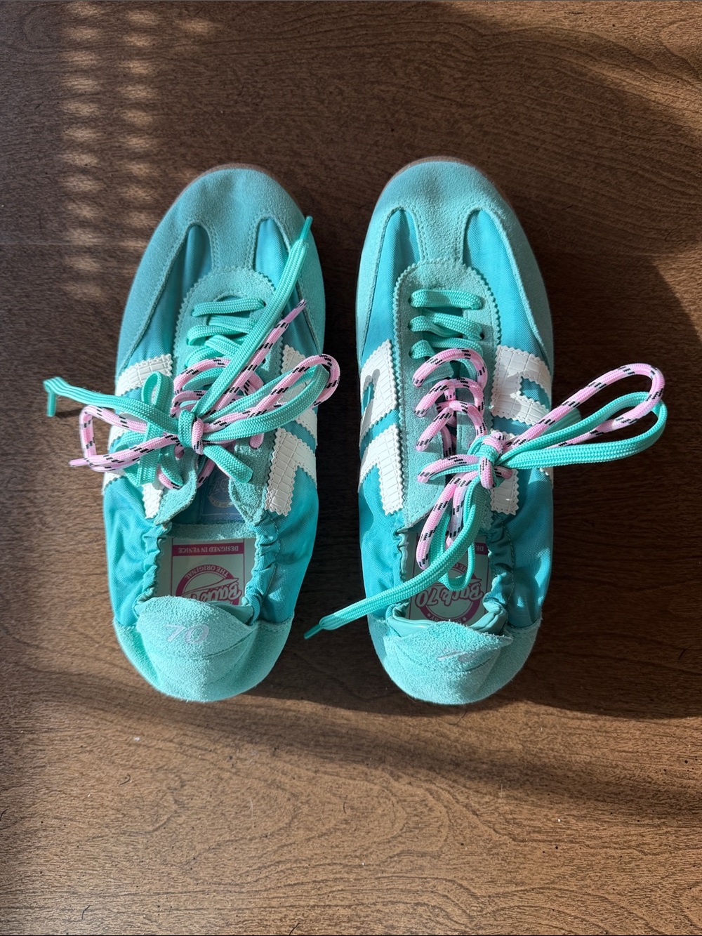 Back70 slip-on women’s athletic sneakers in mint green with pink accents